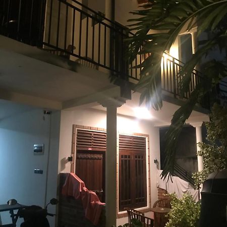 Flip Flop Inn Mirissa Bagian luar foto