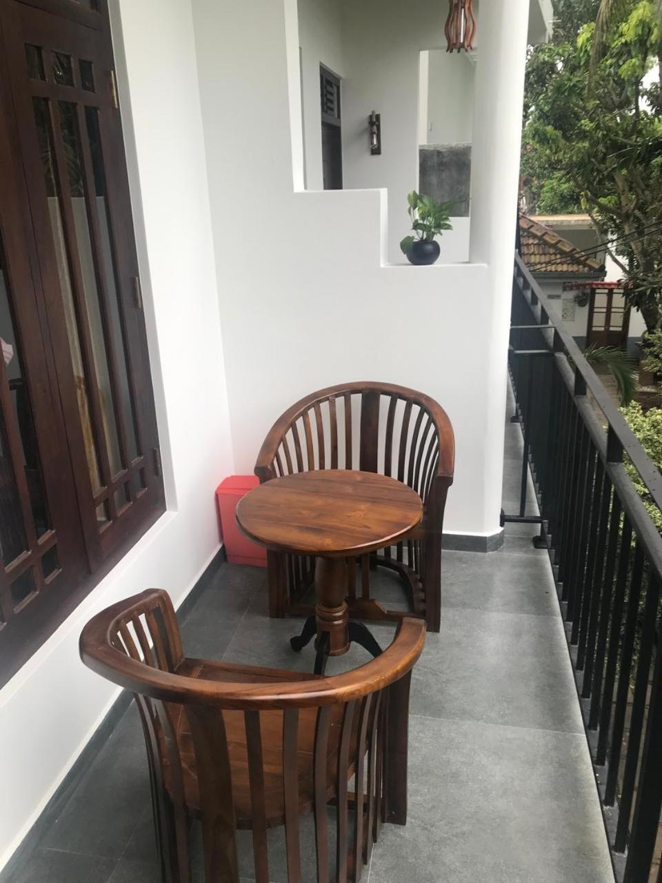 Flip Flop Inn Mirissa Bagian luar foto
