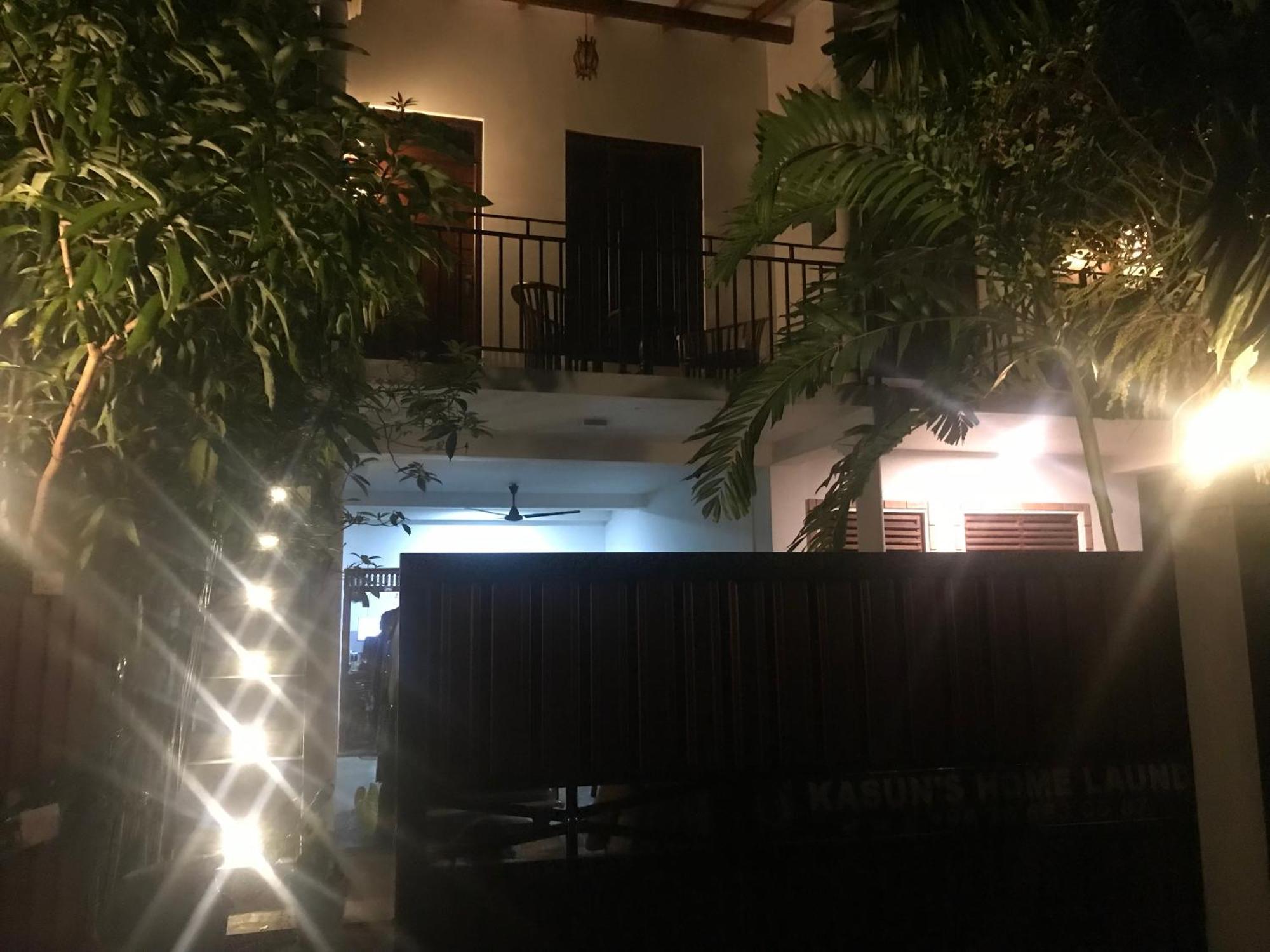 Flip Flop Inn Mirissa Bagian luar foto