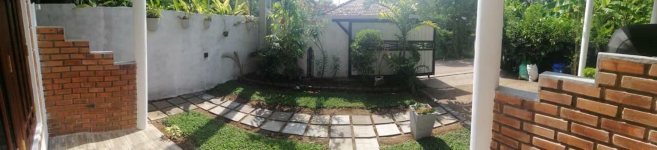 Flip Flop Inn Mirissa Bagian luar foto